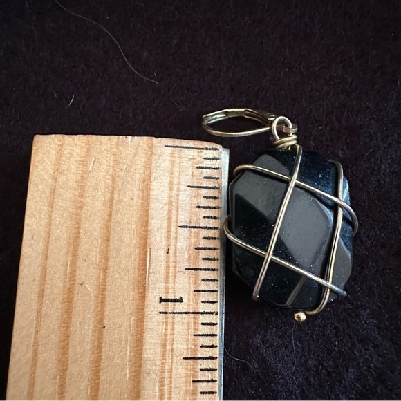 Vintage Joan Rivers Gold Wire Wrapped Caged Faux black Stone Dangle Earrings - Picture 4 of 12
